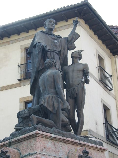 Monumento a Andrés de Urdaneta de Uribesalgo en Ordizia