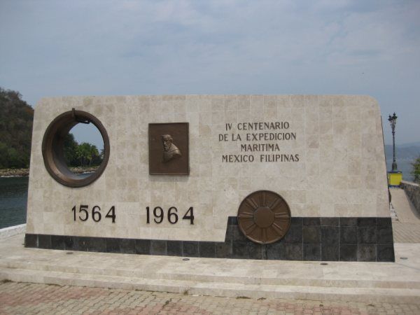 Urdanetaren inguruan Mexikoko Barra de la Navidad herritik